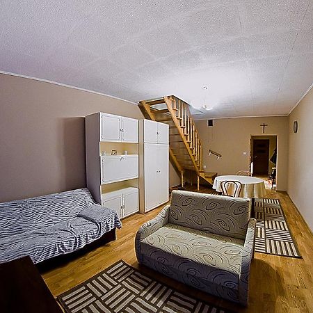 Apartment Sweet Home Санок Екстериор снимка