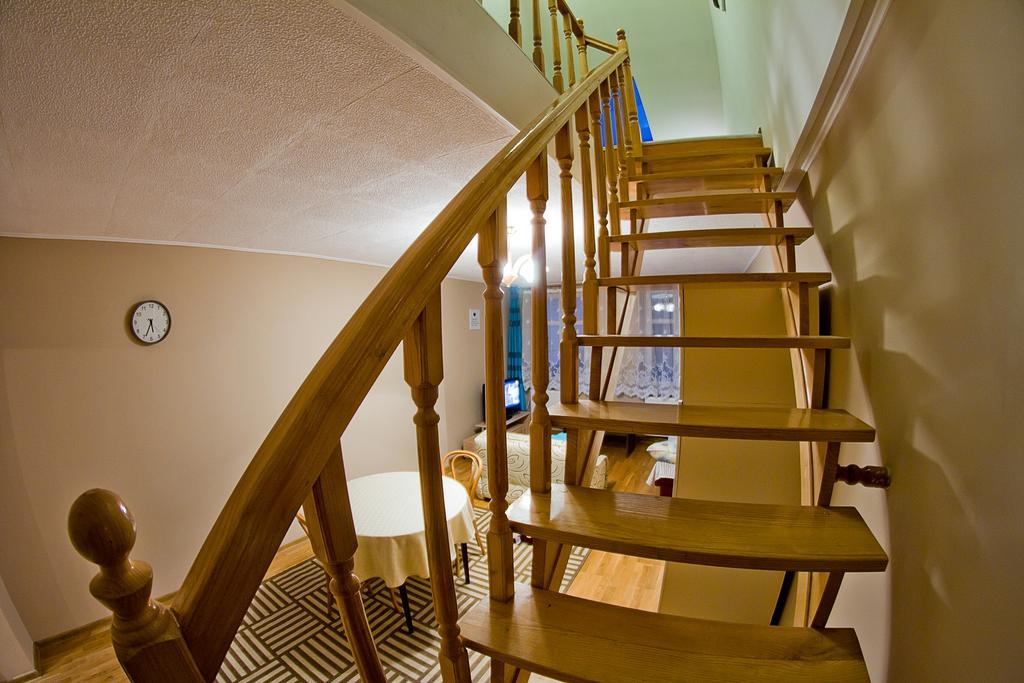 Apartment Sweet Home Санок Екстериор снимка