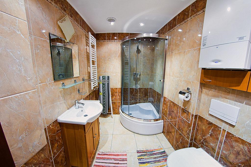 Apartment Sweet Home Санок Екстериор снимка